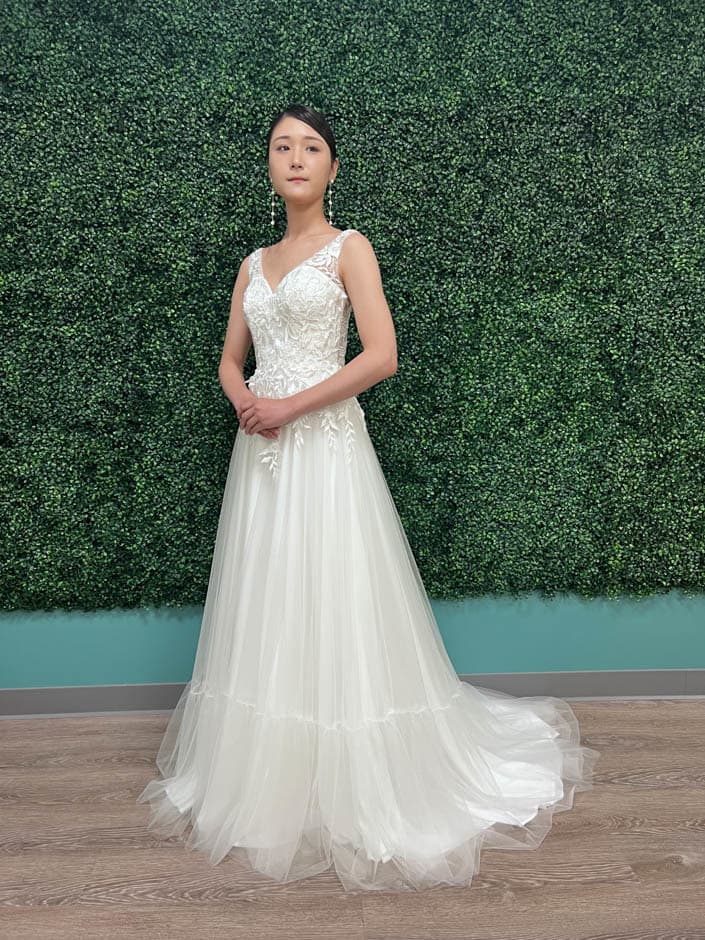 ウエディングドレスWMone